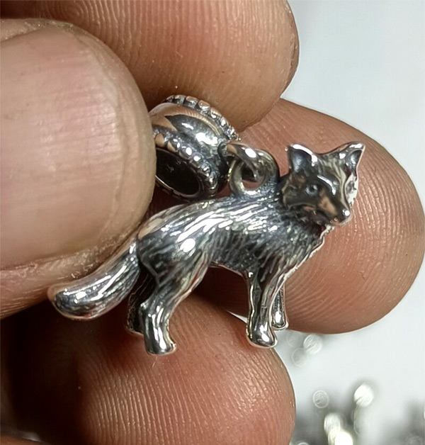 finished FOX 925 silver charm